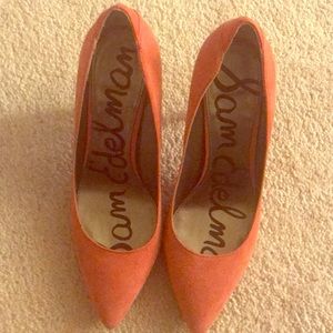 Barely worn Sam Edelman coral pumps